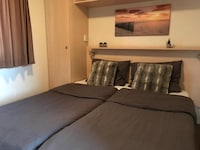 Mooi chalet tussen golfbaan en strand