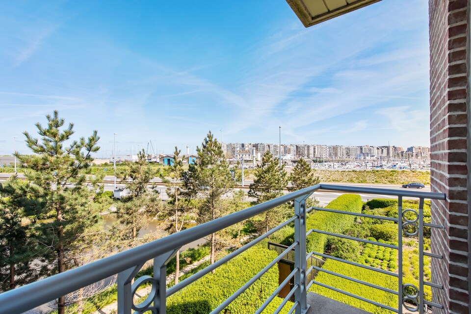 Castle apartment with view, Blankenberge