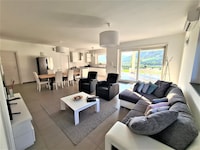 Vakantiehuis in Leonforte met Privézwembad