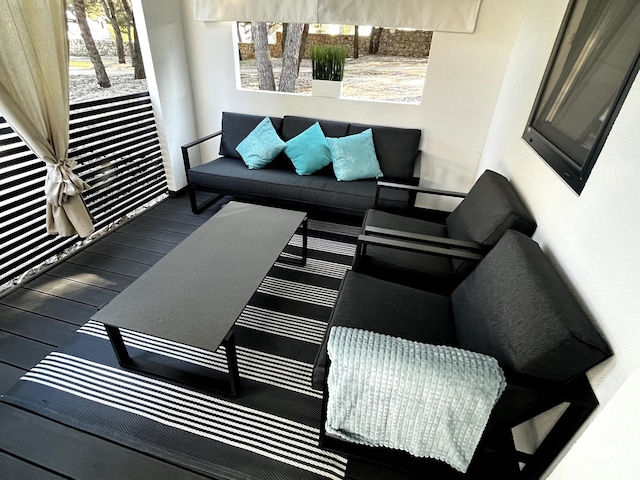 Stacaravan met eigen overdekt terras, Drage