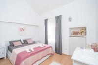 Holiday Home Majkovi - Three Bedroom Holiday Home with Swimming Pool
