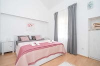 Holiday Home Majkovi - Three Bedroom Holiday Home with Swimming Pool