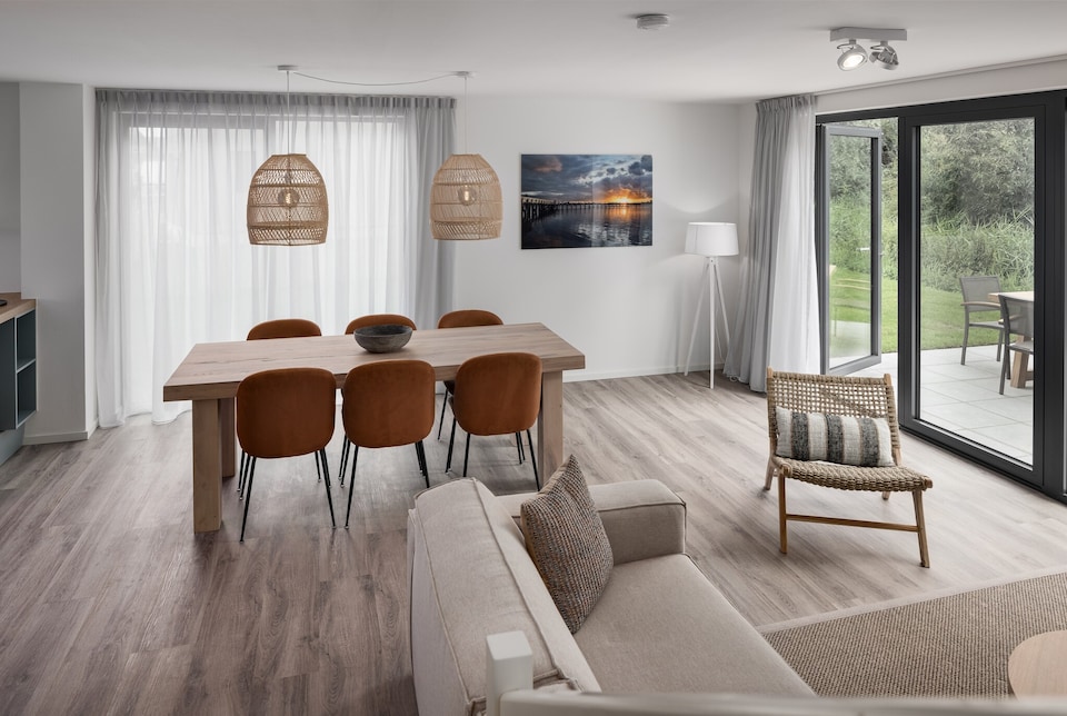 Luxury villa with wine climate cabinet, Wolphaartsdijk