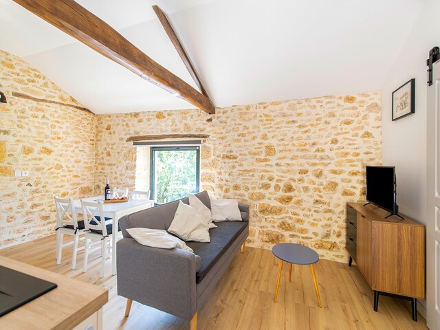 Ferme rénovée à Soturac avec piscine, Soturac