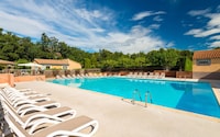 Maisonette Stil mit Gemeinschaftspool