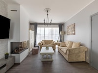 Moderne villa met privétuin