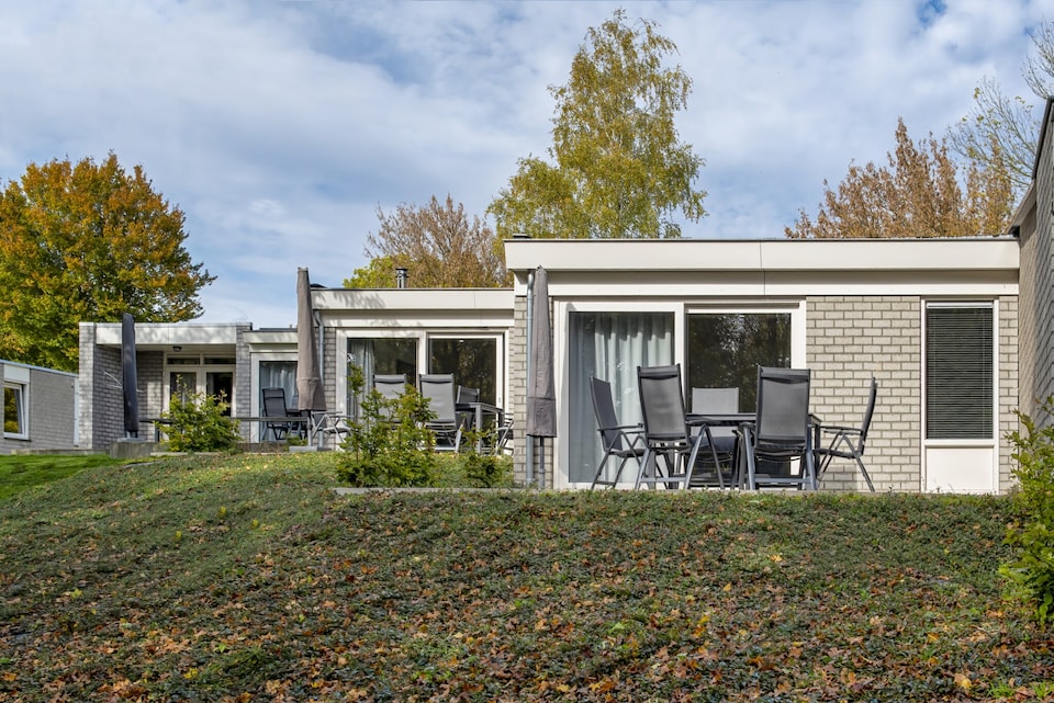 Cozy Bungalow Sauna Valkenburg, Schin op Geul