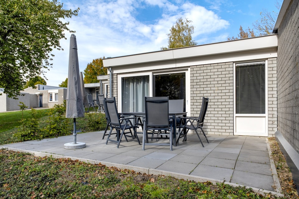 Cozy Bungalow Sauna Valkenburg, Schin op Geul