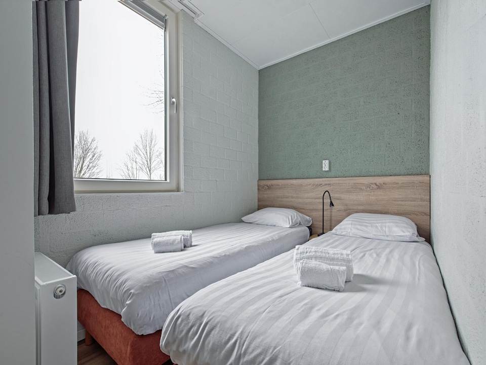 Cozy Bungalow Sauna Valkenburg, Schin op Geul