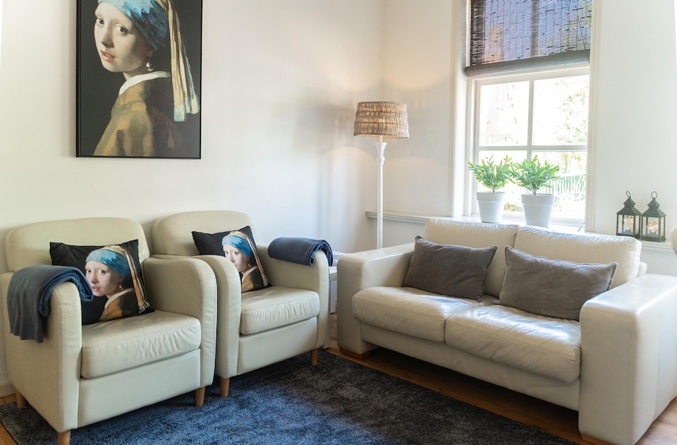 Modern Comforts of this home in Paesens, Peazens