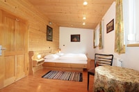 Apartment in St. Gallenkirch near Ski Lift