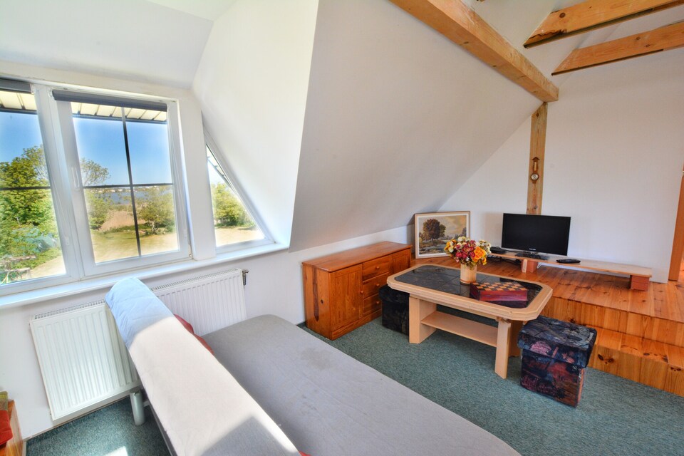 Holiday House by Lake Jamno with Private Pier, Mielno