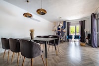 Moderne Villa mit privatem Pool