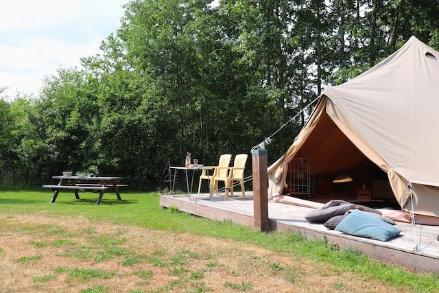 Glamping in Friesland bij natuurgebieden