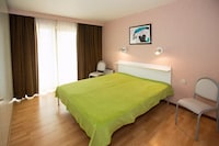 Strandparadijs met parkeergelegenheid