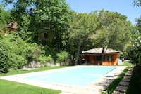 Luxurious Bungalow in Garda with Swimming Pool