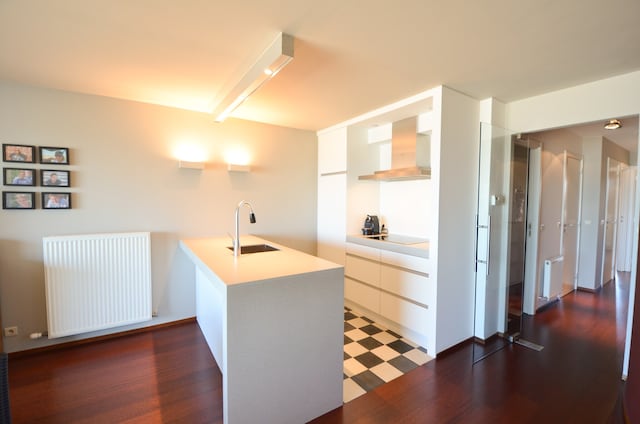 Stilvolles Apartment mit Balkon und Meerblick, Oostduinkerke