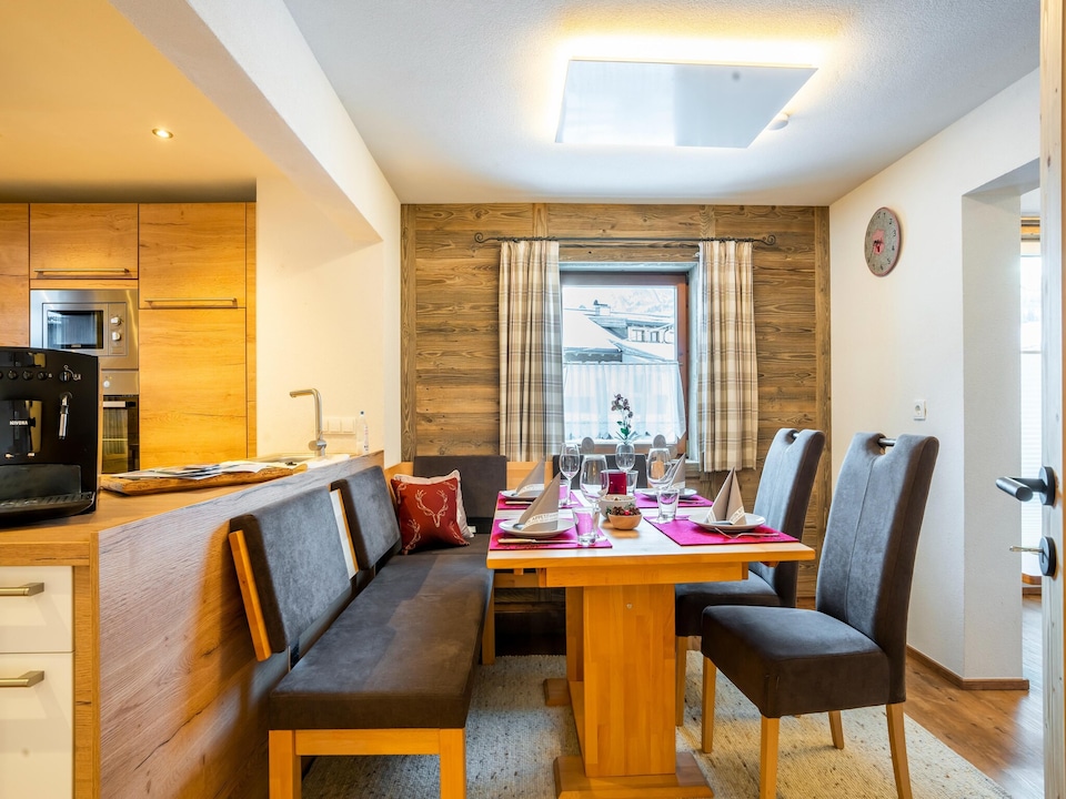 Chalet in Neukirchen nahe Skiarena Wildkogel, Neukirchen am Großvenediger