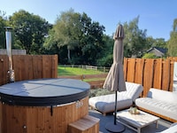 Gemütliche Villa mit Sauna und Whirlpool