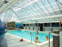 Chalet in Friesland mit Spielplatz