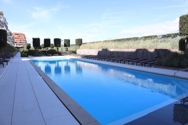 Apartamento en Nieuwpoort con Piscina