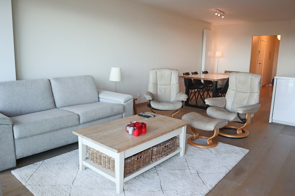 Apartment in Nieuwpoort with terrace, Nieuwpoort