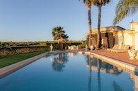 Luxury Villa in Algarve with Pool & Hot Tub