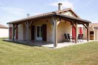 Villa in Les Forges mit Golfplatzzugang