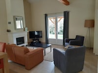Villa in Les Forges mit Golf und Pool