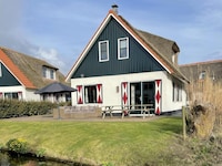 Villa in Callantsoog met Whirlpool en Strand