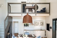 Waterside Luxury Sky Pad