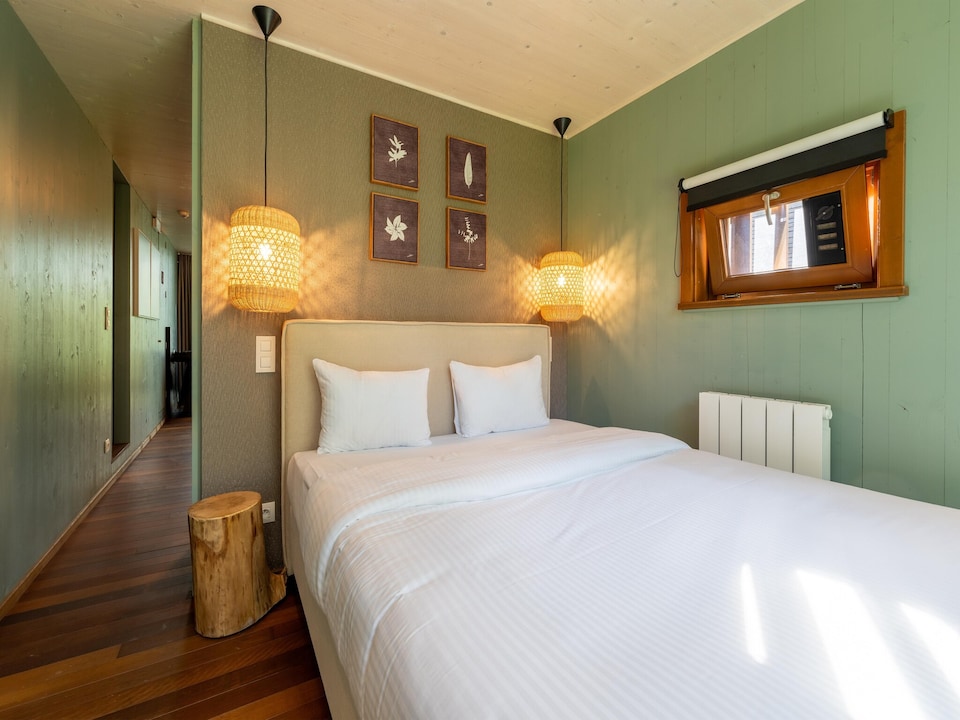 Stylish Hideaway with Sauna, Antoing