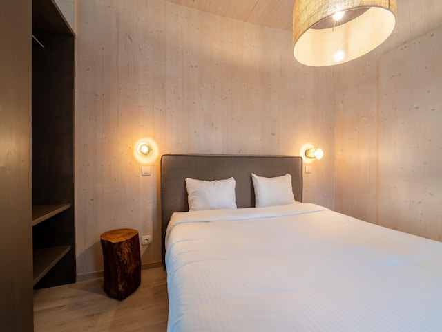 Suite nabij Tournai in bekroond bospark, Antoing