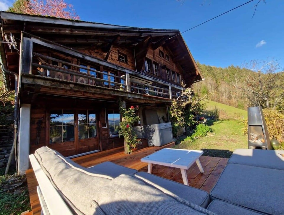 Chalet in Rougemont bij Skiliften, Rougemont