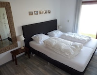 Sunlit Holiday Home by the Sea