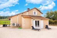 Casa a Hautefort con Piscina e Natura