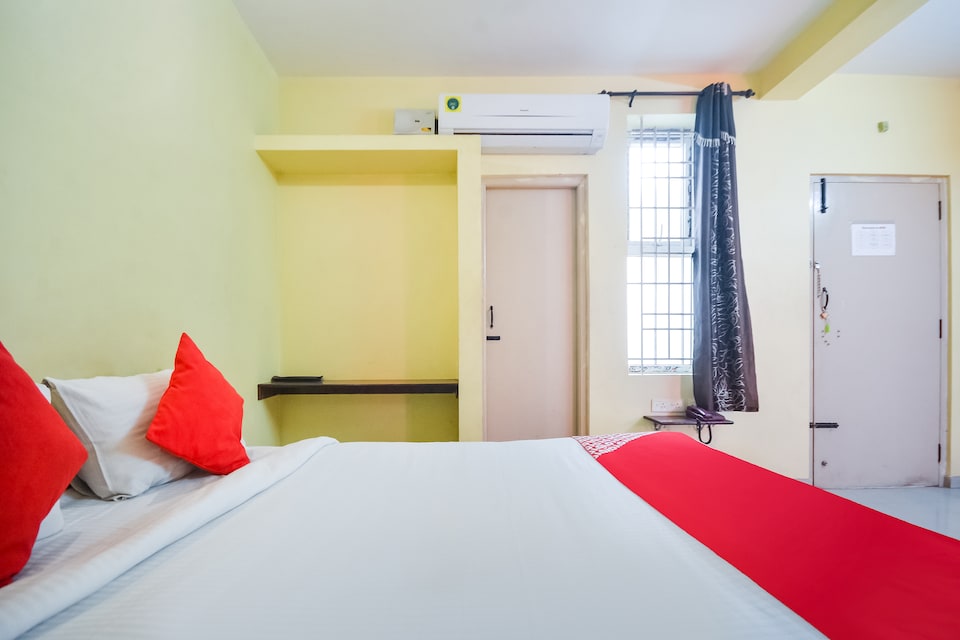 OYO 71661 Ss Residency, Gandhipuram Coimbatore, Coimbatore
