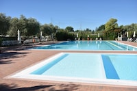 Mobile home with whirlpool in Paddenghe Sulgarda