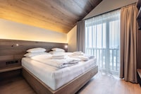 Premium Penthouse with Sauna