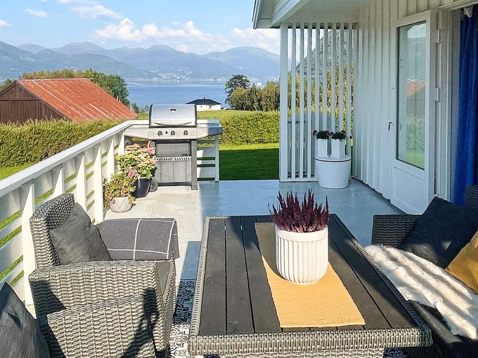 12 person holiday home in Davik, Sogn and Fjordane