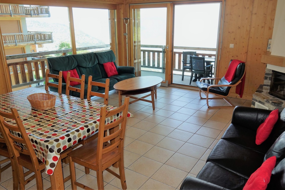 Spazioso appartamento con camino, Veysonnaz