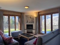 Appartement in Zwitserland met Balkon