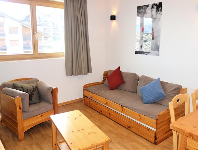 Flat in Nendaz with Ski-In/Ski-Out Access