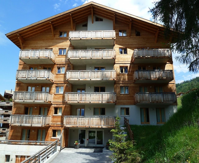 Flat in Nendaz near Ski Lift & Slopes