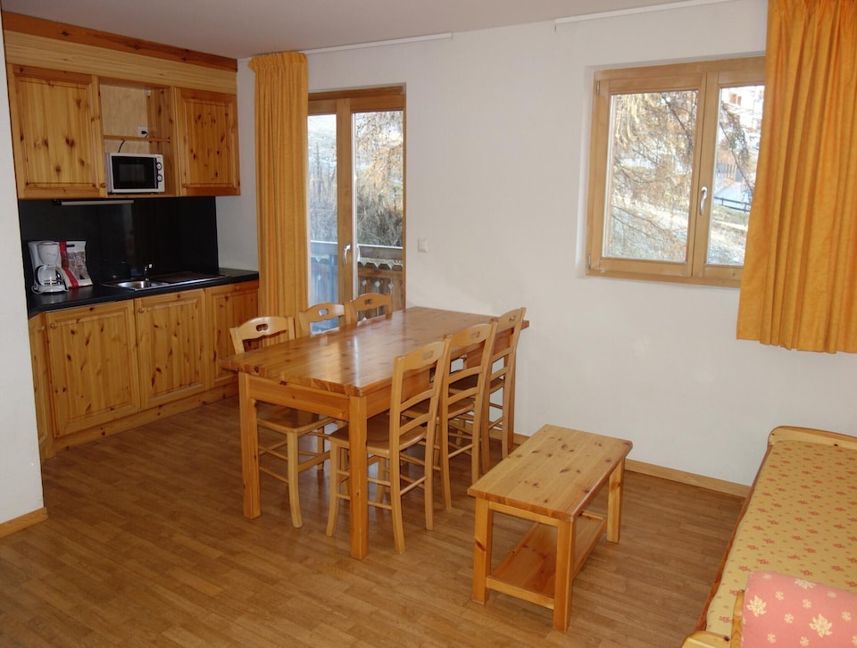 Apartment in Nendaz near Ski Lift, Nendaz