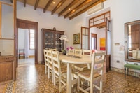 Rustieke villa in Maria de la Salut met zwembad