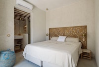Villa en Llubí con Piscina y Playa Cercana