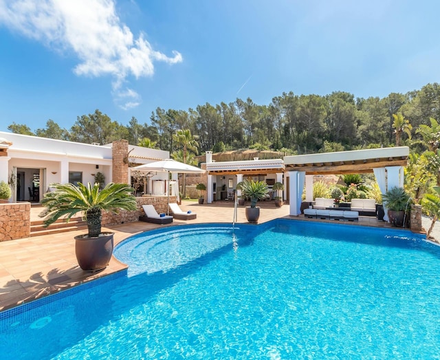 Villa en Santa Gertrudis con Piscina Infinita