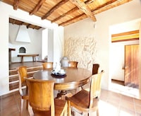 Chalet bij Cala Bassa in San Agustin