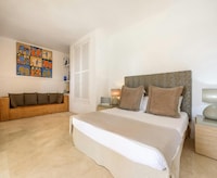Villa en Ibiza con Vistas al Mar e Infinity Pool